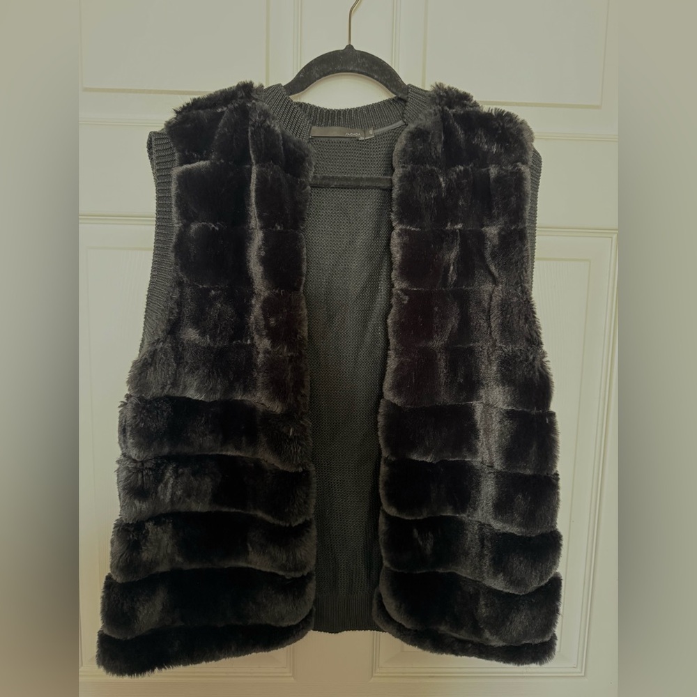 Sacada Black Knit Sweater